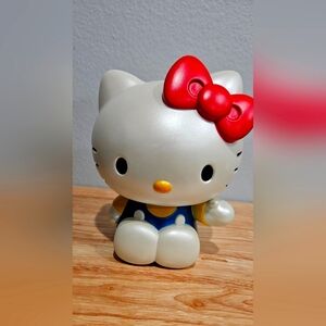 hello kitty alcansia